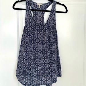 Blue and white printed tank